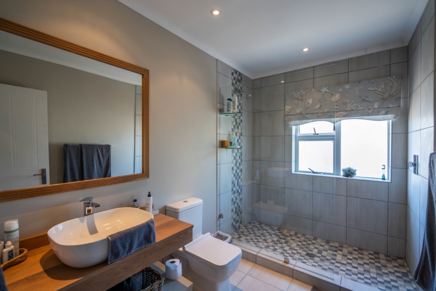 7 Bedroom Property for Sale in Royal Alfred Marina Eastern Cape